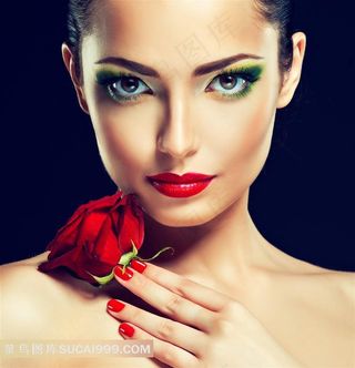 红花放肩上的红唇美女人物摄影高清图片