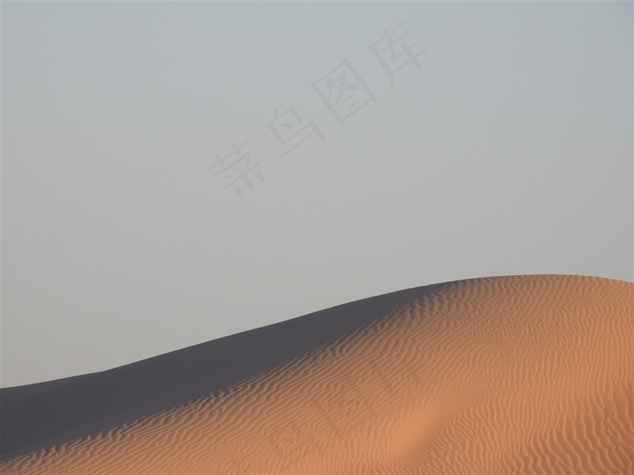 干旱缺水的沙漠摄影图片