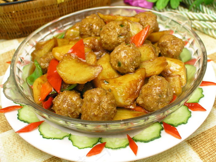 1623土豆烧丸子dsf