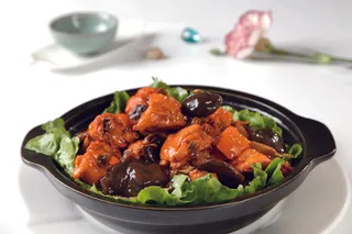 煲类火锅川菜特色菜香菇滑鸡煲