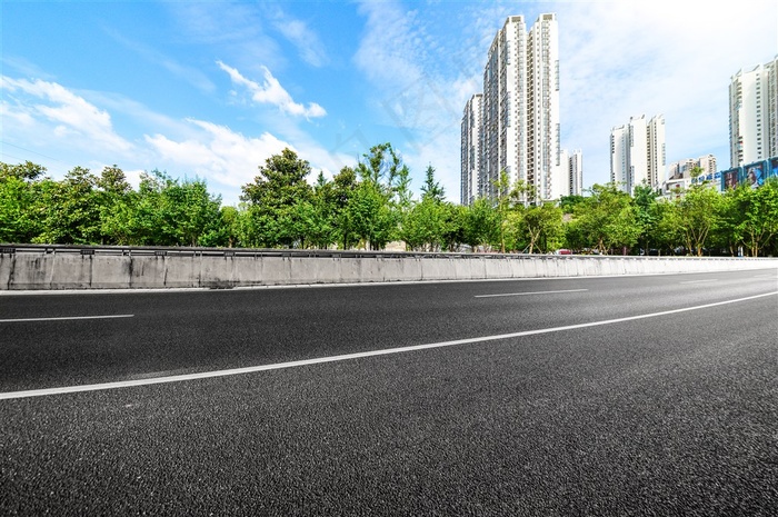 绿化城市建筑公路.jpg