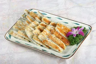 素小山锅贴肉小山锅贴