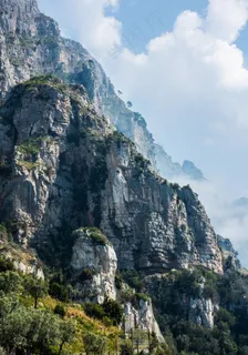 阿马尔菲海岸悬崖岩阴霾 阿马尔菲海岸悬崖岩阴霾