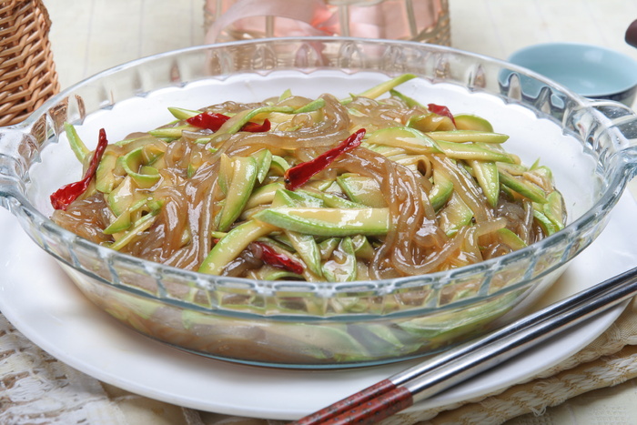 西湖酸辣粉 6元