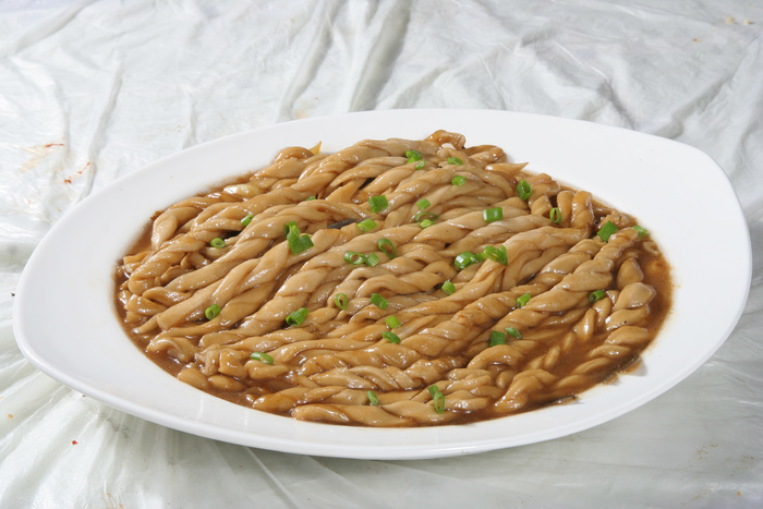 嘎鱼沾卷子