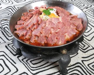 驴肉满锅香25元