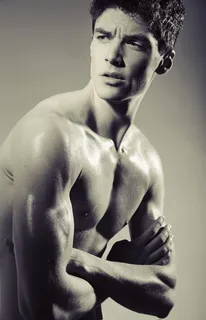 强壮的肌肉男 强壮的肌肉男