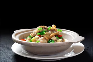 石锅煲类火锅川菜特色菜青椒美蛙煲