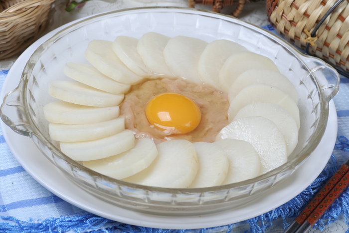鸡蛋萝卜蒸肉饼