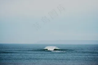辽阔蓝色大海风景图片
