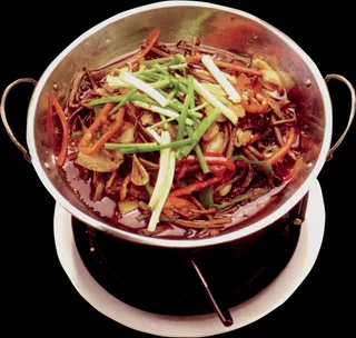 干锅美食焖锅湘菜麻辣香辣纸锅干锅茶树菇