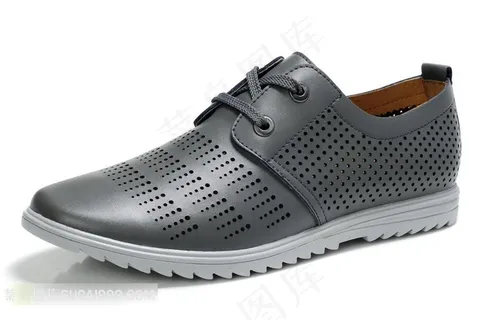 高清男式带孔皮鞋图片