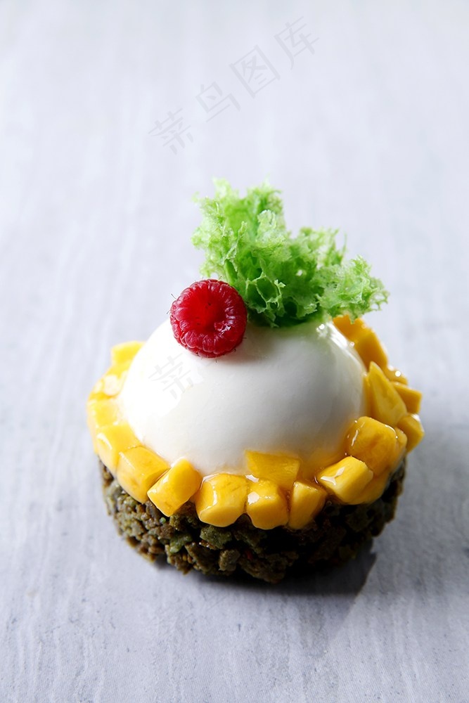 王森桑葚芒果蛋糕