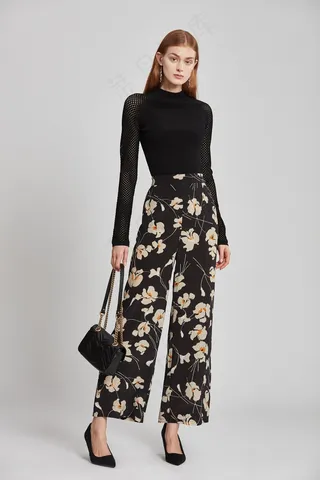 欧洲模特美女写真图片