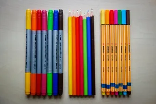 彩色的画笔图片