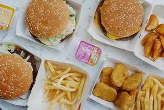 黄色美味汉堡摄影素材