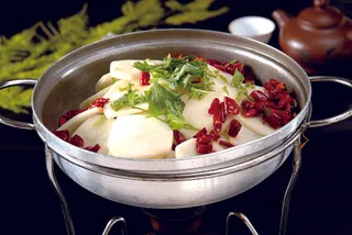 干锅美食焖锅湘菜麻辣香辣纸锅热干锅土豆片