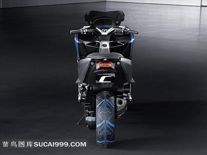 宝马摩托车后面图素材