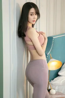 超高清*身材美女紧身裤诱惑写真图片