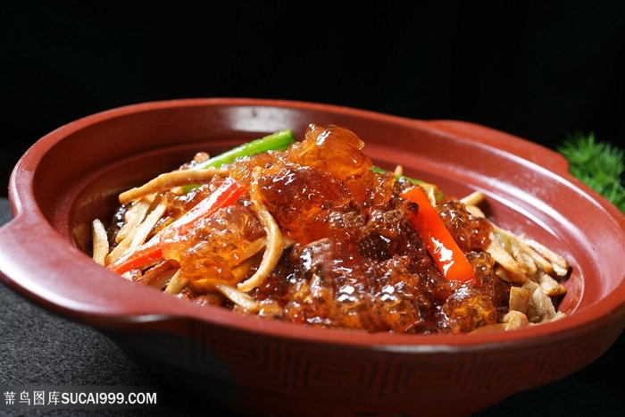 川茶树菇桃油中华美食摄影图