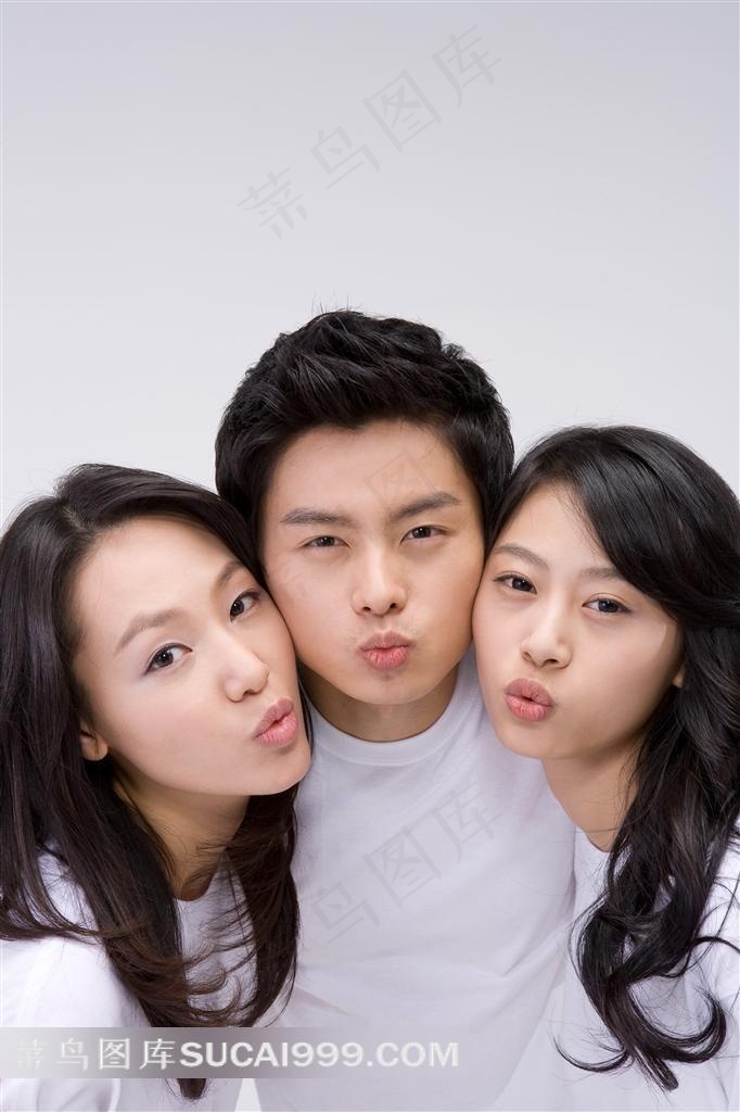 嘟嘟嘴的都市青年男女素材