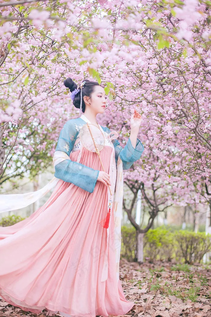 古装美女摄影清纯美女图片