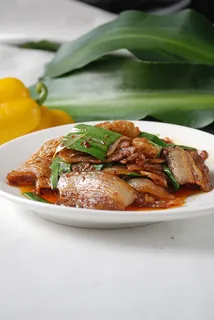 香干回锅肉 香干回锅肉