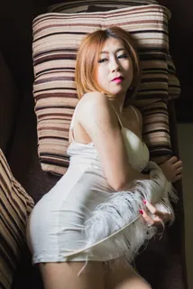 爱尤物国模*美女酒店私拍写真套图下载