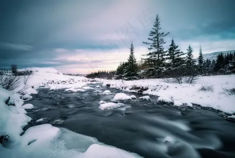 唯美清晨大雪未化美景