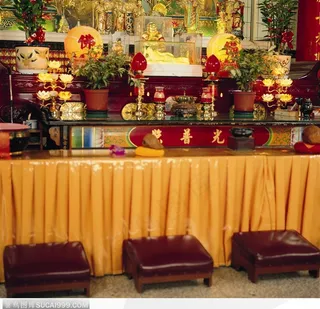 佛教信仰-跪拜的地方