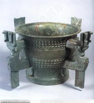 精美的青铜器酒杯图片