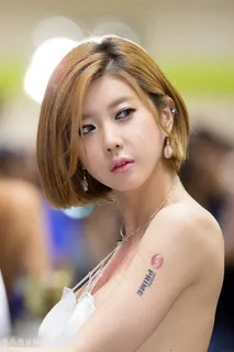 韩国时尚美女国模许允美