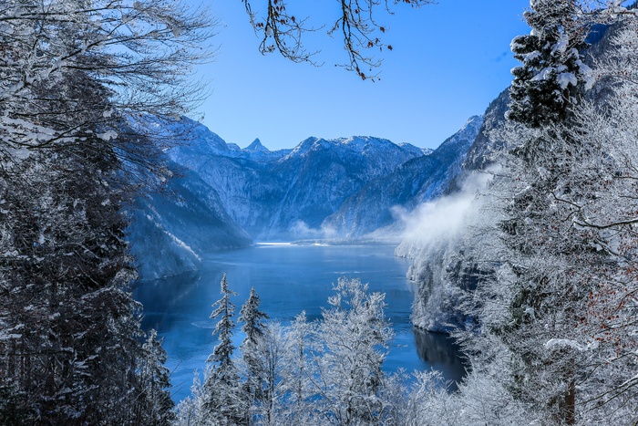 冬天山水背景风景