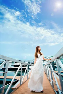 恋人婚纱港口外拍高清图片 恋人婚纱港口外拍高清图片