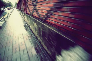 人行道围墙图片