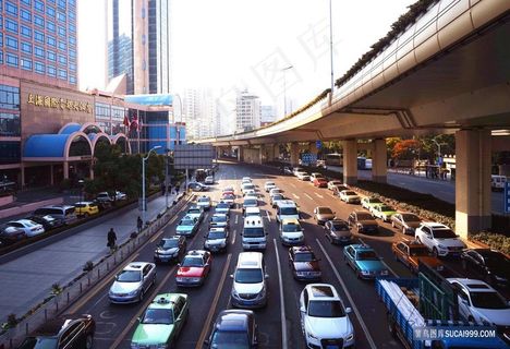 满大街刑事的车辆