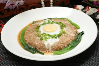 太阳蛋蒸肉饼25元