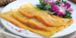 04  香煎鱼翅糕-粤海楼