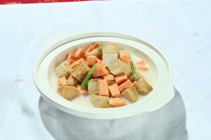23鱼豆腐地瓜煲  张生粥记