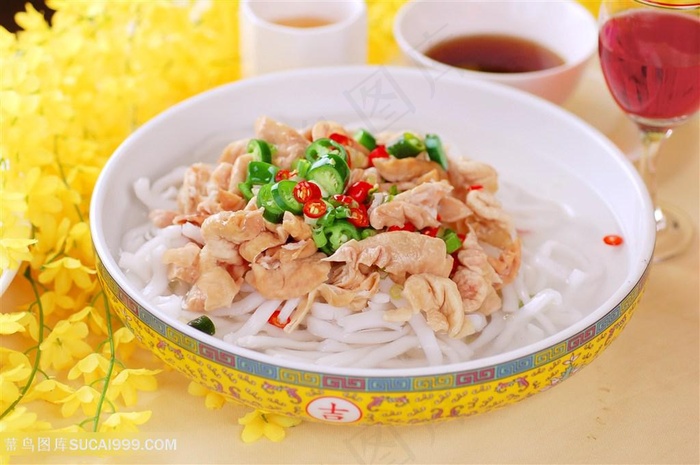 面香肥肠中华美食摄影图