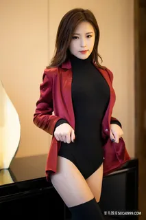 *清纯小姐姐美女性感人体写真高清大图