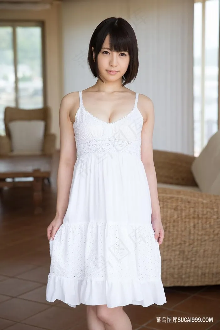 日本丰满大胸美女MM写真