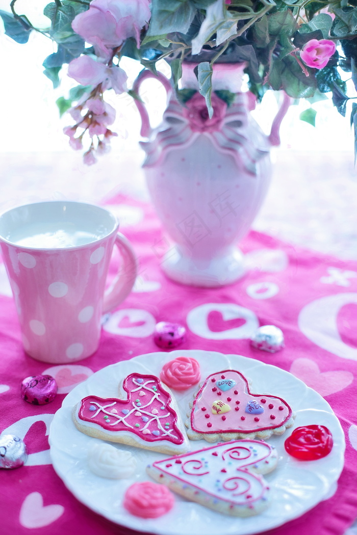 粉色情人节饼干图片