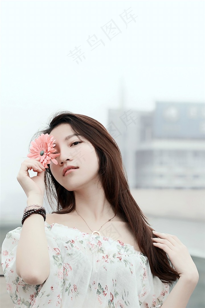 天台清纯美女写真图片