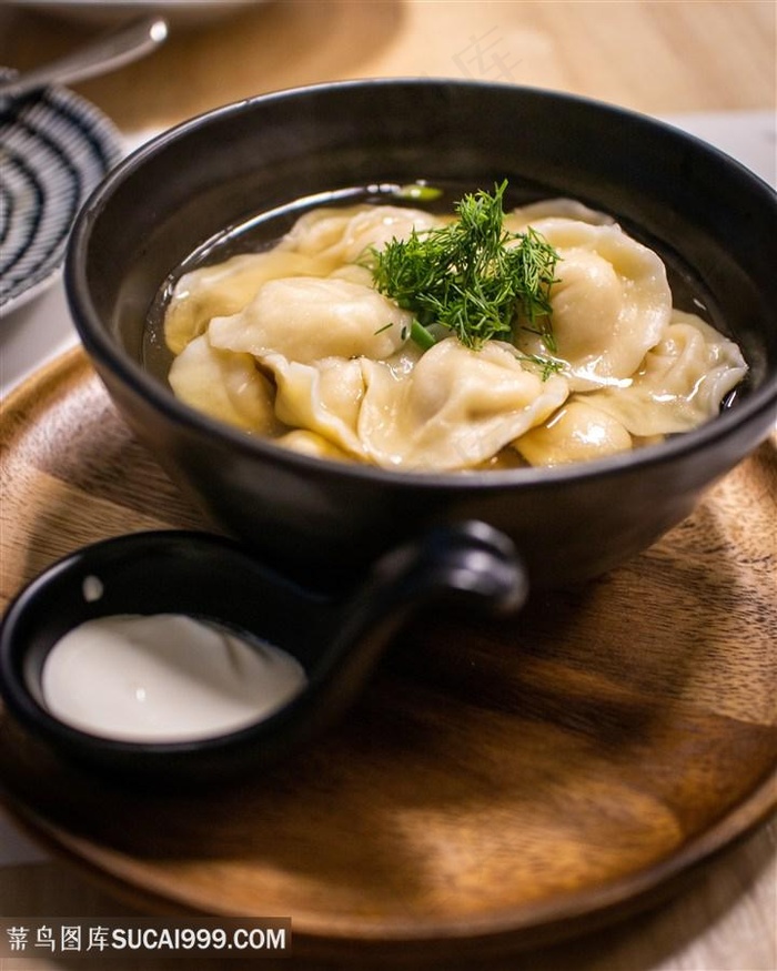 色泽鲜艳的水饺图片中华美食
