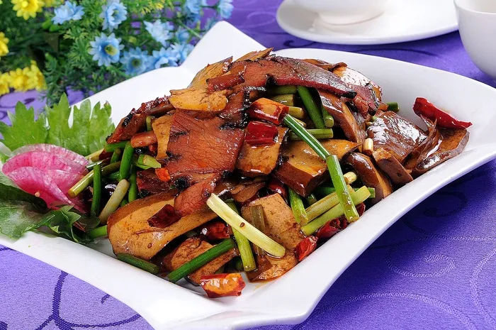  土香干炒腊肉 