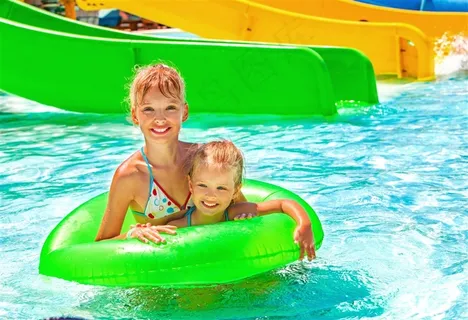 比基尼可爱女生图片