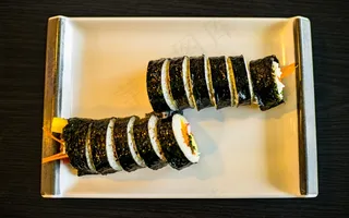 紫菜包饭寿司图片