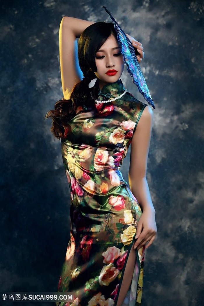 妩媚的旗袍女性图片