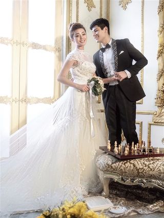 浓情蜜意幸福婚纱高清特写